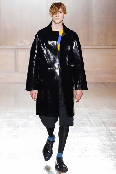 Look 20